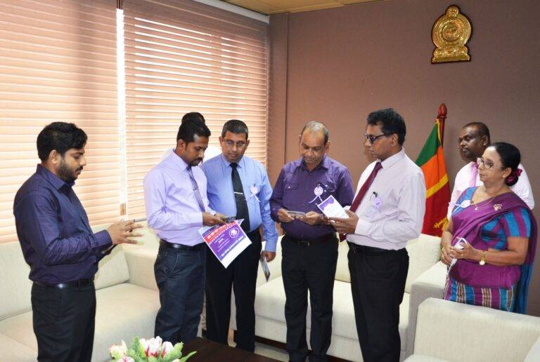 වැඩිහිටි අපයෝජනය ගැන කියන්න වට්ස්ඇප් අංකයක්!