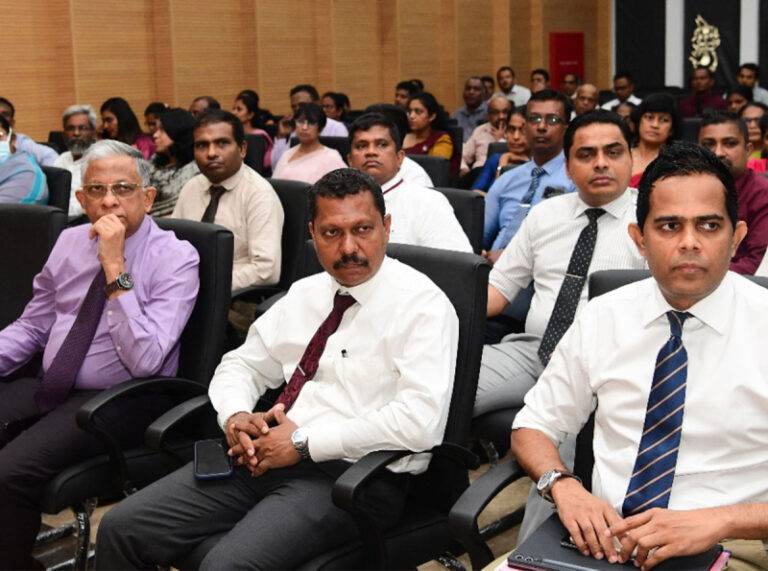 ඖෂධ හිඟය පිළිබඳ සාකච්ජාවක් කොළඹ ජාතික රෝහලේ ස්නායු ශල්‍ය අංශයේ ශ්‍රවණාගාරයේදී!