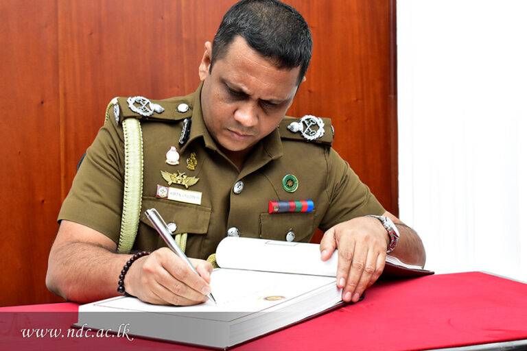 බන්ධනාගාරගත  බන්ධනාගාර කොමසාරිස්ට එරෙහි පැමිණිල්ල අද (25) යළි කැඳවයි!