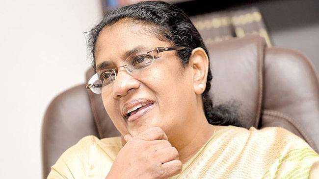 පළාත් කොමසාරිස්වරුන්ට තලතාගෙන් අනතුරු ඇඟවීමක්!