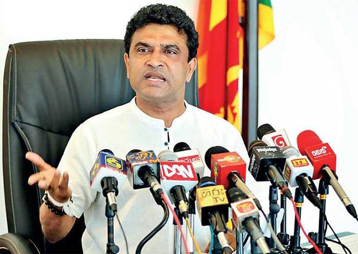 වැඩබැරි ටාසන්ලා පැත්තකට කරලා තව ටීම් එකක් ටෙස් කරන්න – මෙහෙම ඉස්සරහට යන්න බැහැ!