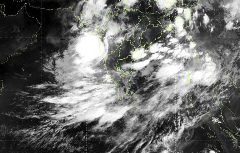 අද (15) දවසේ මි.මී. 100 තද වැසි සහ තද සුළං ඇතිවන ප්‍රදේශ මෙන්න !