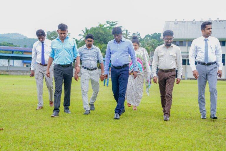 රත්නපුර ගැන සුගත්ගේ අවධානය
