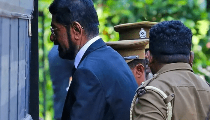 හිටපු සුව ඇමති සහ විත්තිකරුවන් 12කට සිතාසි!