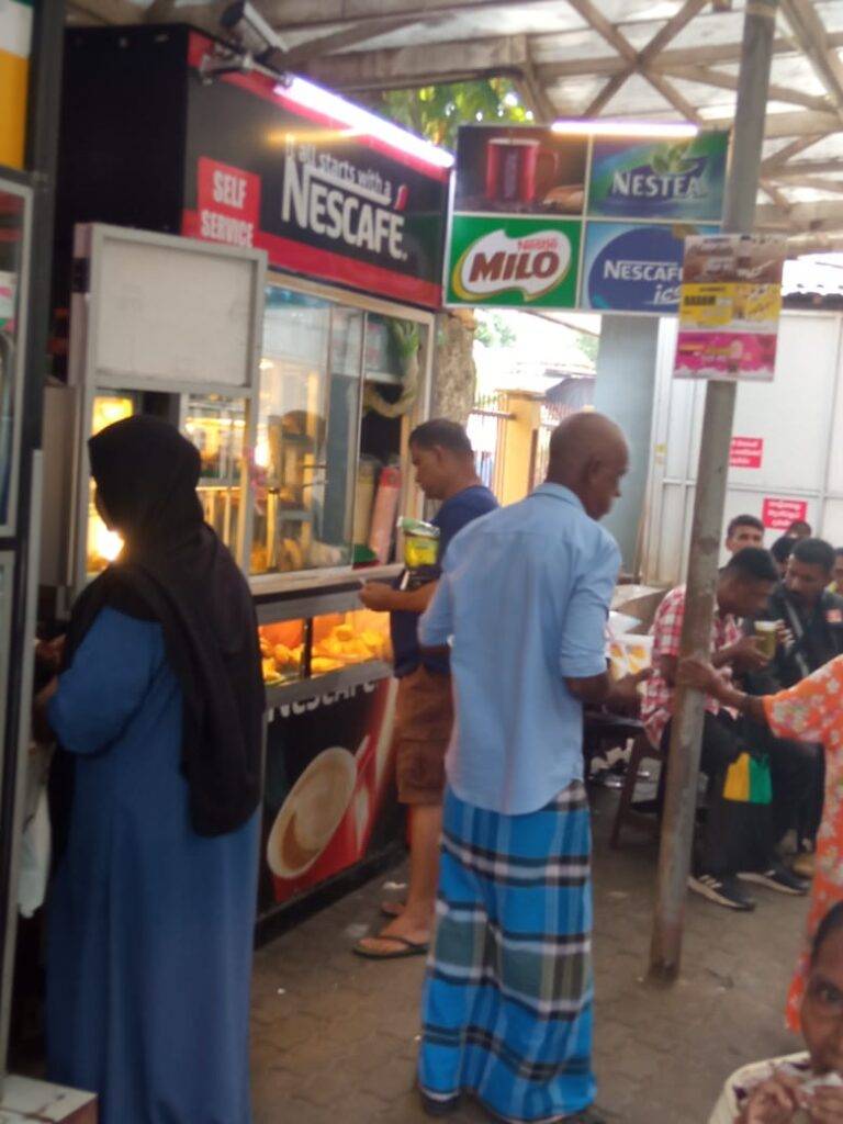 ආහාර පාලන ගැසට්ටු ප්‍රමාදයෙන් මහජන සනීපාරක්ෂාව අනතුරේ – විශේෂඥ වෛද්‍ය චමල් සංජීව