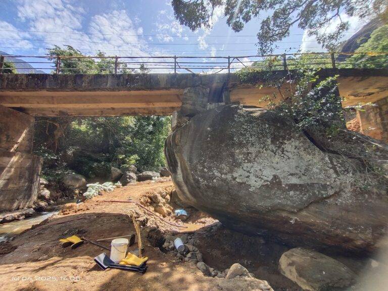 හදිසි ආපදා තත්ත්වයක්: මීමුරේ – හුන්නස්ගිරිය, කයිකාවල පාලමේන් ධාවන කටයුතු අත්හිටුවයි!
