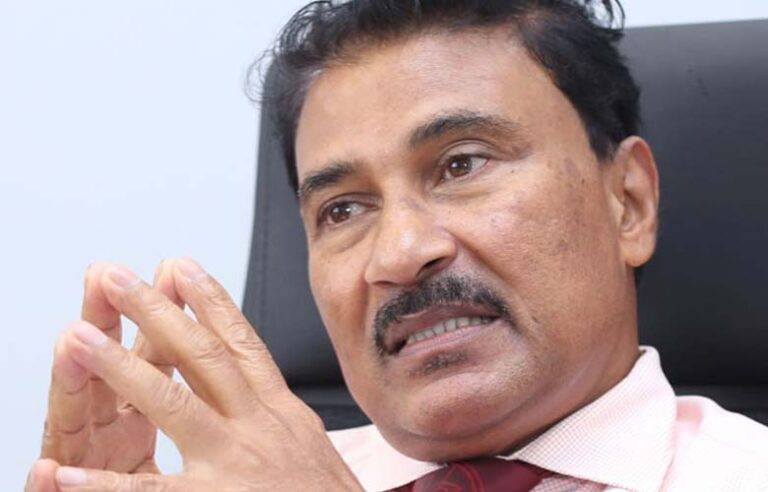 අස්වැසුම සභාපතිත් ඉල්ලා අස්වෙයි !