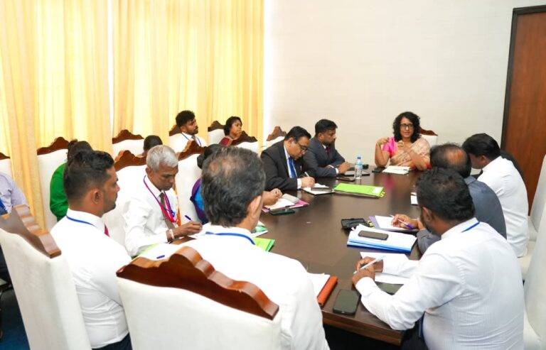 දියුණුව කියන්නේ බැසීමට නොව නැඟීමටය. අධ්‍යාපන සහ ක්‍රීඩා අමාත්‍යංශ එකතුවිය යුතු ආකාරය ගැන අපේ අදහස