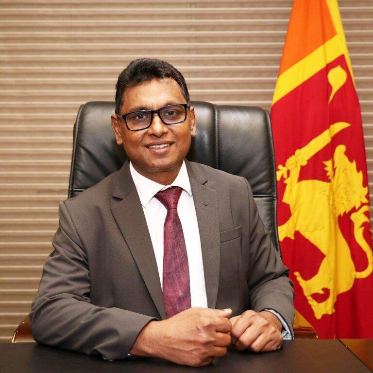 සමෘද්ධි සේවකයන්ගේ 4%ක අධිභාරය ඒක් වරක් පමණක් අය කිරීමට කැබිනට් අනුමැතිය!