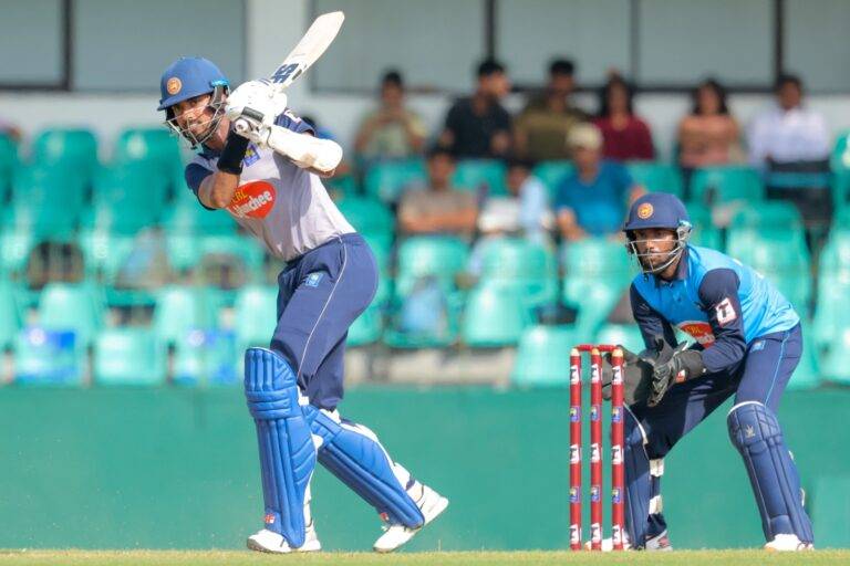 දිනන්නේ කොළ ද අළු ද තීරණය අද