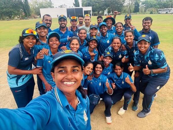 රටේ ක්‍රිකට් ගැන සැබෑ කියවීමක් වෙමින් කාන්තා ක්‍රිකට් සූරතාව නාවික හමුදාව දිනා ගනියි