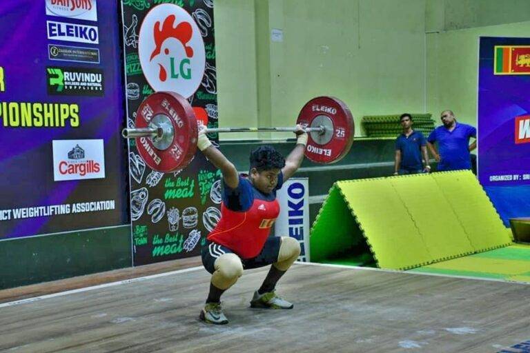 අහදාබාද් අස්වැන්නේ රිදී සහ ලෝකඩ සම වෙයි