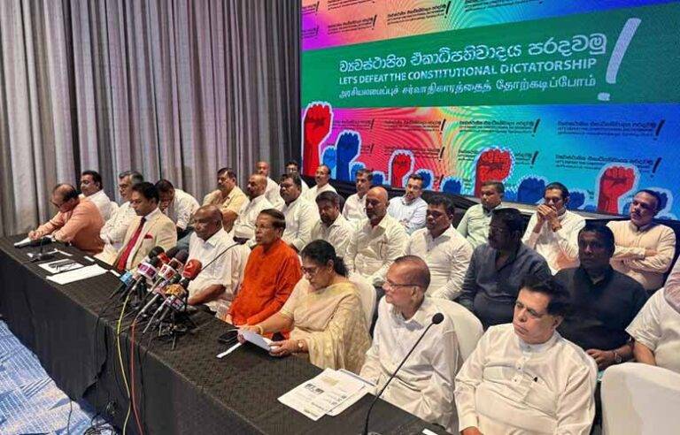 දේශපාලනය කරනවා නම් රිමාන්ඩ් වෙන්නත් ඕනේ. නැත්නම් ඒ දේශපාලන චරිතය සම්පූර්ණ වෙන්නේ නැහැ!