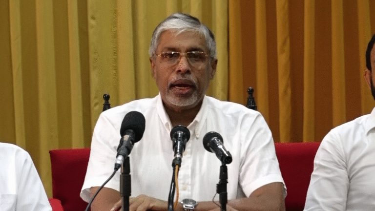 දෙස් විදෙස් සංචාරක ආකර්ෂණ සහිත රාත්‍රී වෙළඳ පොලක් මහනුවර දී!
