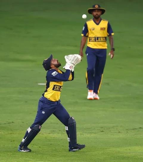 අපහසු තරගය පහසුවෙන් ජයගත් ශ්‍රී ලංකාව පහසු තරගය අපහසුවෙන් ජය ගනියි