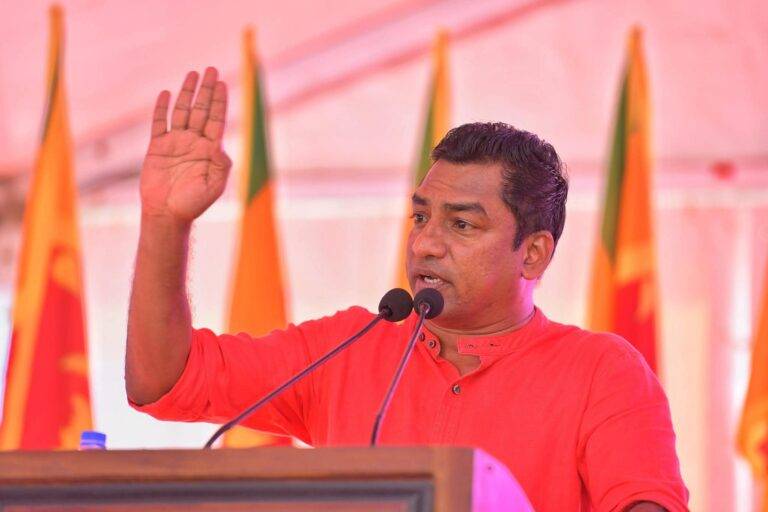 තිස්සකුට්ටි ආරච්චි දේවානම්පියතිස්සට අදියි!