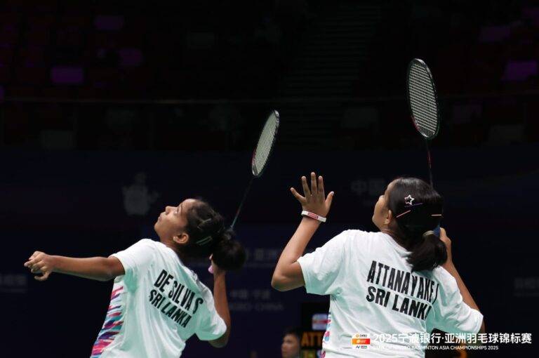 ඉසුරි සහ සිතුමි සිය වයස වගෙ දෙගුණයක යුගලයක් පරදා අවසන් 8 දක්වා පැමිණෙයි