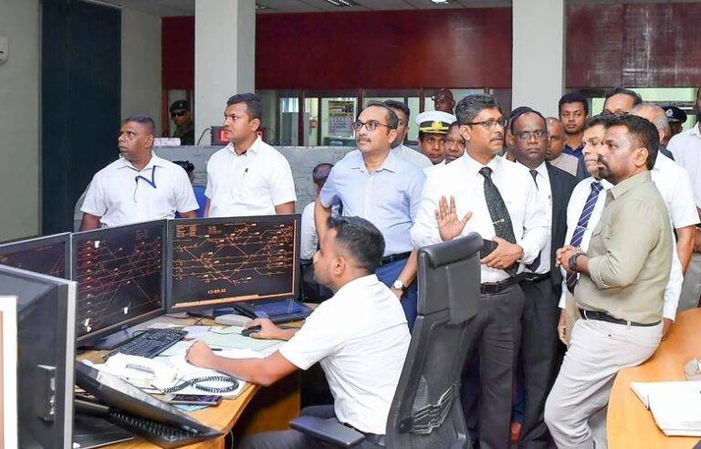 ආණ්ඩුව පීචංද ?