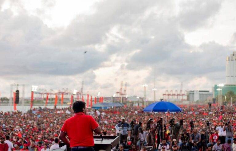 ආණ්ඩුවට අවුරුද්දයි ….
