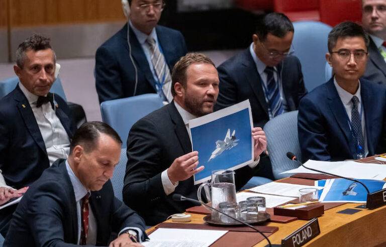 නේටෝ ගුවන් සීමාව උල්ලංඝනය කරන රුසියානු ගුවන් යානා වෙඩි තබා බිම හෙලන බවට එක්සත් රාජධානිය සහ පෝලන්තය නිවේදනය කරයි