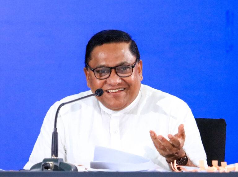 කෙහෙළිය,සනත් නිශාන්ත,දිළුම් සහ සම්බන්ධන් භාවිතා කළ නිල නිවාසවලට වෙන්න යන දේ!