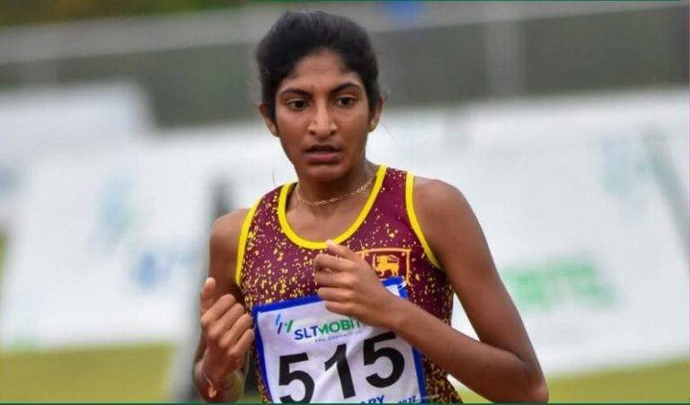 වීසා බ්ලේඩ් එකට හසු වී රංචි ගමණෙන් කැපුණ චාමිනි