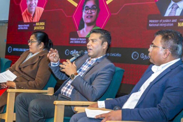 වීසා එකක්වත් ගන්න බැරිව තිබුණ රටක් තමයි අපි අවුරුද්දකින් ගොඩගත්තේ!