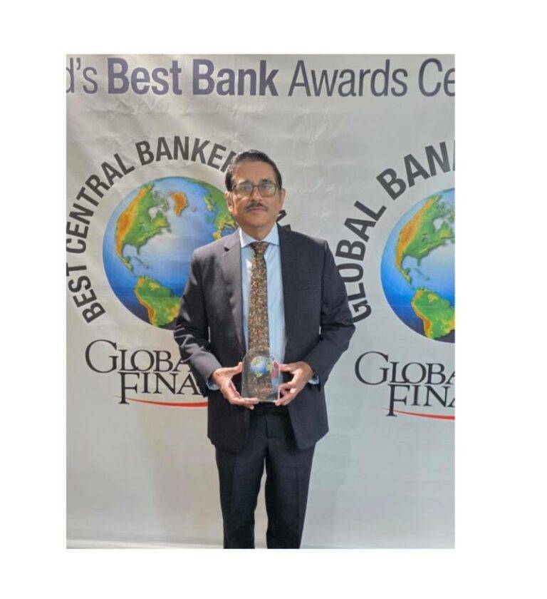 මහබැංකු අධිපතිට හිමි වූ සම්මානය!
