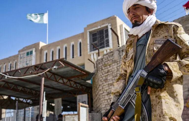 පකිස්ථාන-ඇෆ්ගනිස්ථාන දේශසීමා ගැටුම් මධ්‍යයේ සංයමයෙන් කටයුතු කරන ලෙස රුසියාව දෙපාර්ශවයෙන් ඉල්ලයි