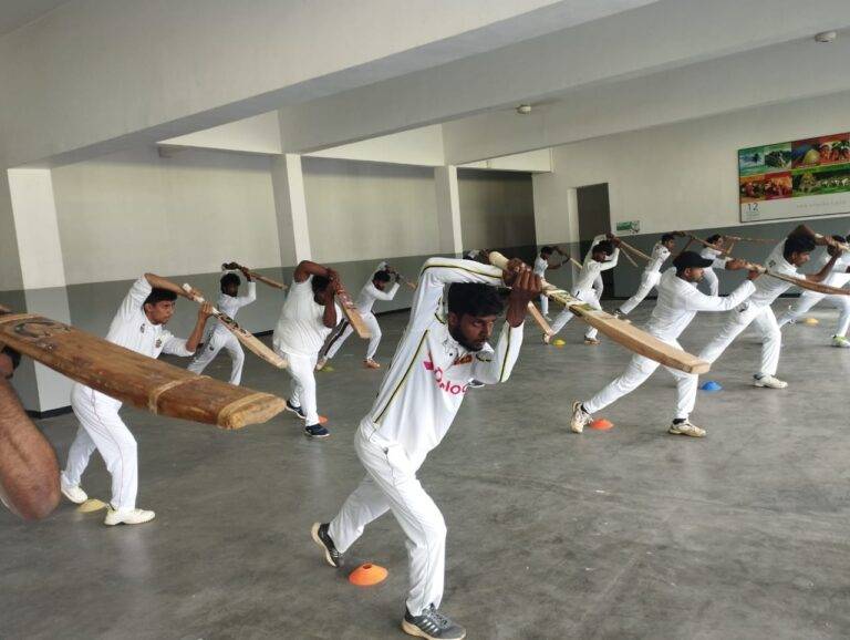 මහනුවරින් ක්‍රිකට් පුහුණුකරුවන්ට බින්දුවේ සිට පුහුණු කරන්න කියා දෙයි