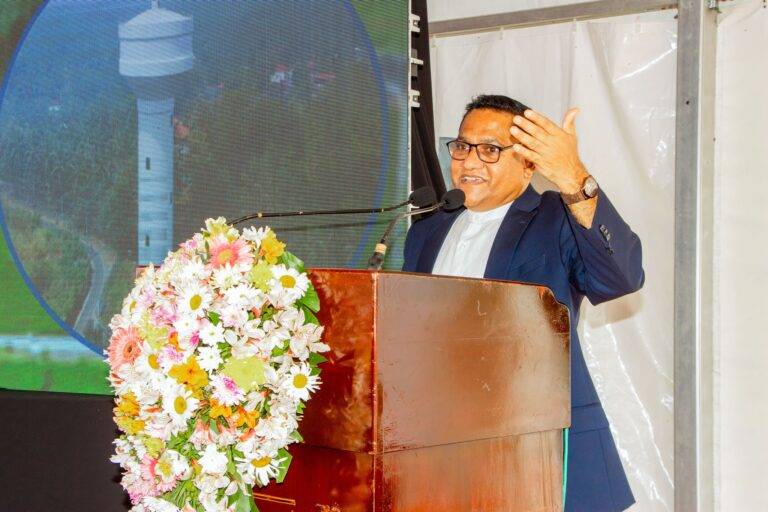 ඇමති විජිතගේ ආරාධනය!