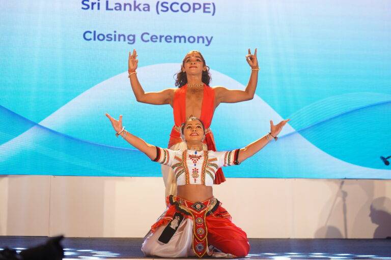 ”එකමුතු බවේ දෝංකාරය” සමාප්තිය සනිටුහන් කරයි!