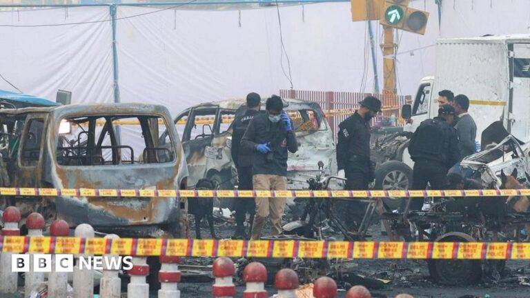 ඉන්දියාවේ ත්‍රස්ත ප්‍රහාරය: වෛද්‍යවරු තිදෙනෙක් අත්අඩංගුවට – අගමැති මෝදීගෙනුත් විශේෂ ප්‍රකාශයක්!