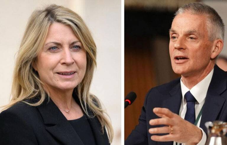 ට්‍රම්ප් හා සම්බන්ධ වාර්තා චිත්‍රපටයක් හේතුවෙන් BBC අධ්‍යක්ෂ ජනරාල් සහ ප්‍රවෘත්ති ප්‍රධාන විධායක නිලධාරී ඉල්ලා අස්වෙයි