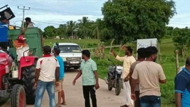 මඩකලපුව කොක්අඩිචෝලේ පුරා විද්‍යා නාම පුවරු ගැලවූ පුද්ගලයින් තුන් දෙනෙකු අත්අඩංගුවට!