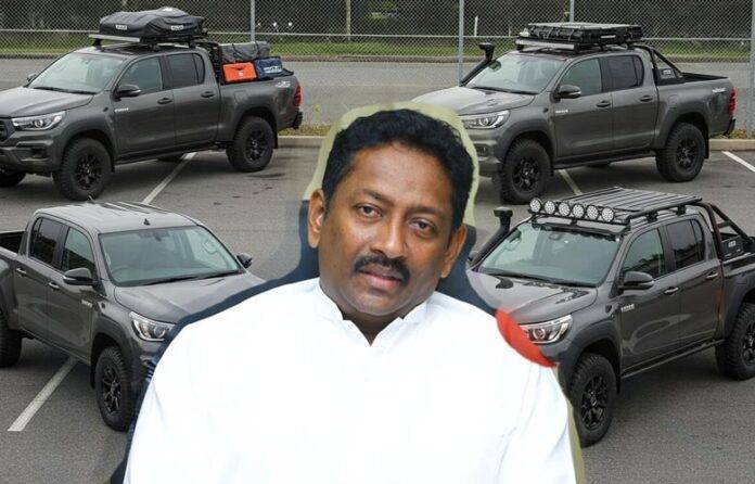 ruwan-senarath-double-cab