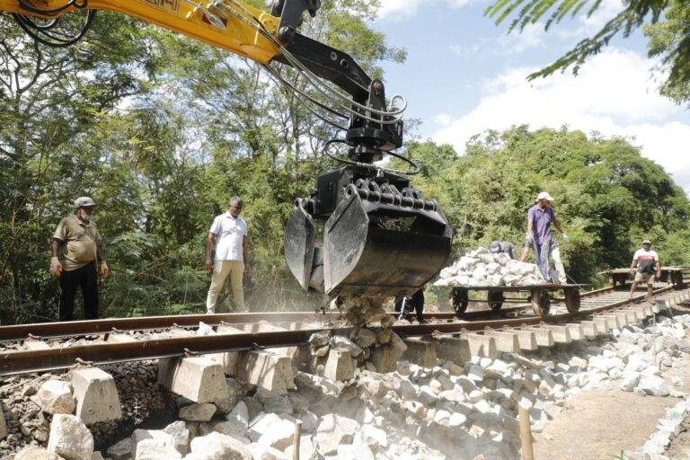 කඩිනමින්  ප්‍රතිසංස්කරණ වන කොළඹ පුත්තලම දුම්රිය මාර්ගය…