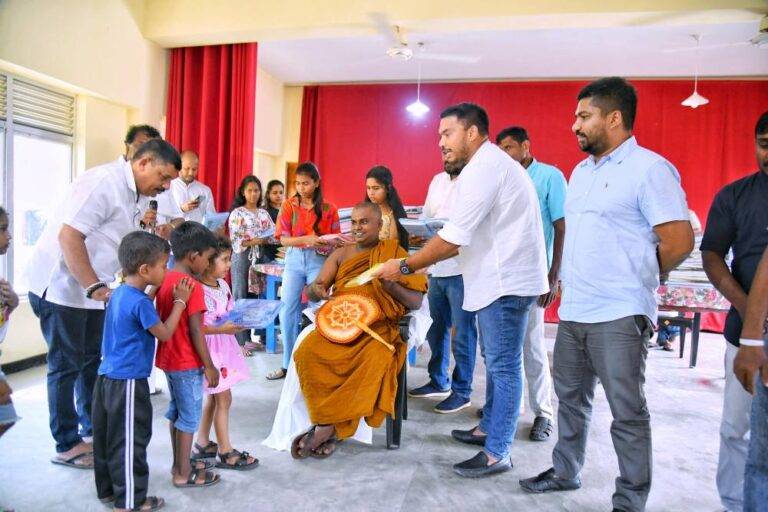 පක්ෂ බේදයකින් තොරව විපතට පත් පවුල් වලට ආධාර කිරීමයි මගේ අරමුණ – නාමල්
