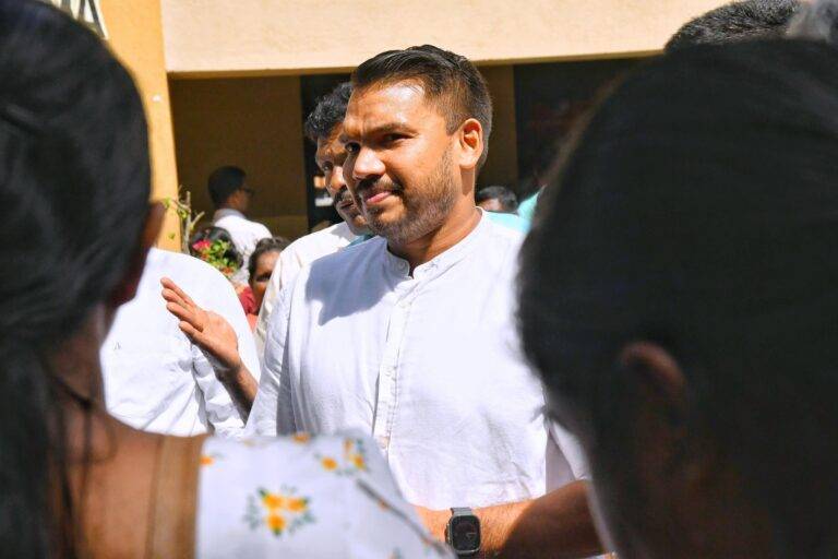 ආපදාව ගැන හොයන්න තේරීම් කමිටුවක් පත් කරන්න – නාමල්