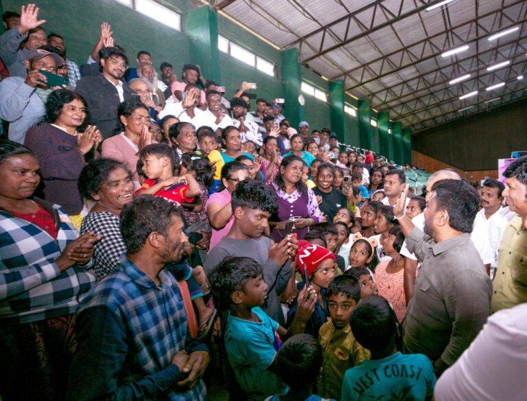 විපතට පත් ජනතාව හමුවෙන්න ජනපති නුවරඑළියට යයි! (PHOTOS)