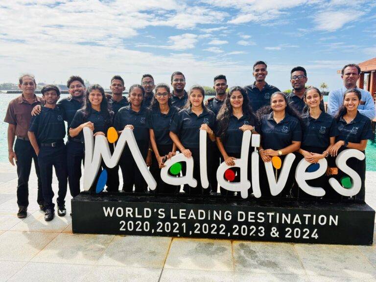 ලෝකෙත් එක්ක කැරම් ගහන්න ශ්‍රී ලංකාව මාලේ වෙත