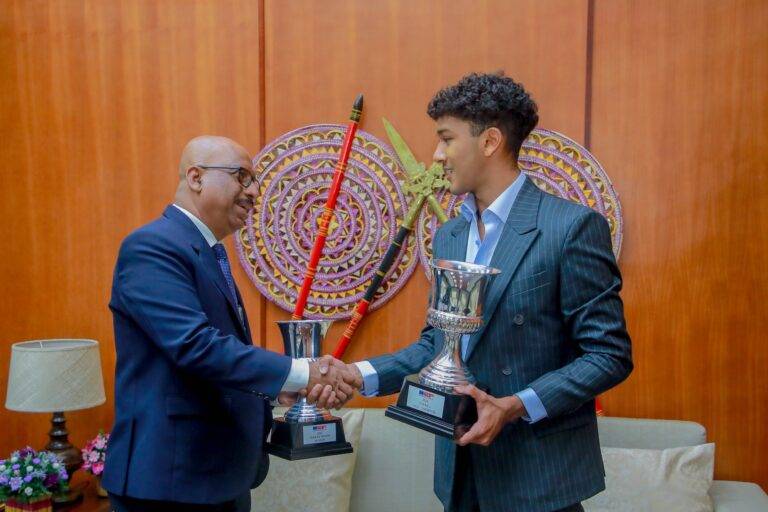 යොවාන්ගේ ජය සංඛේත ජනතා සන්තකයට