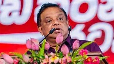 සී.බී. ඇප මත නිදහස්!