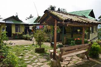 දිළිඳුකම තුරන් කිරීමට සමෘද්ධියෙන් අලුත් වැඩක් – සංචාරක කර්මාන්තයටත් අත්වැලක්!