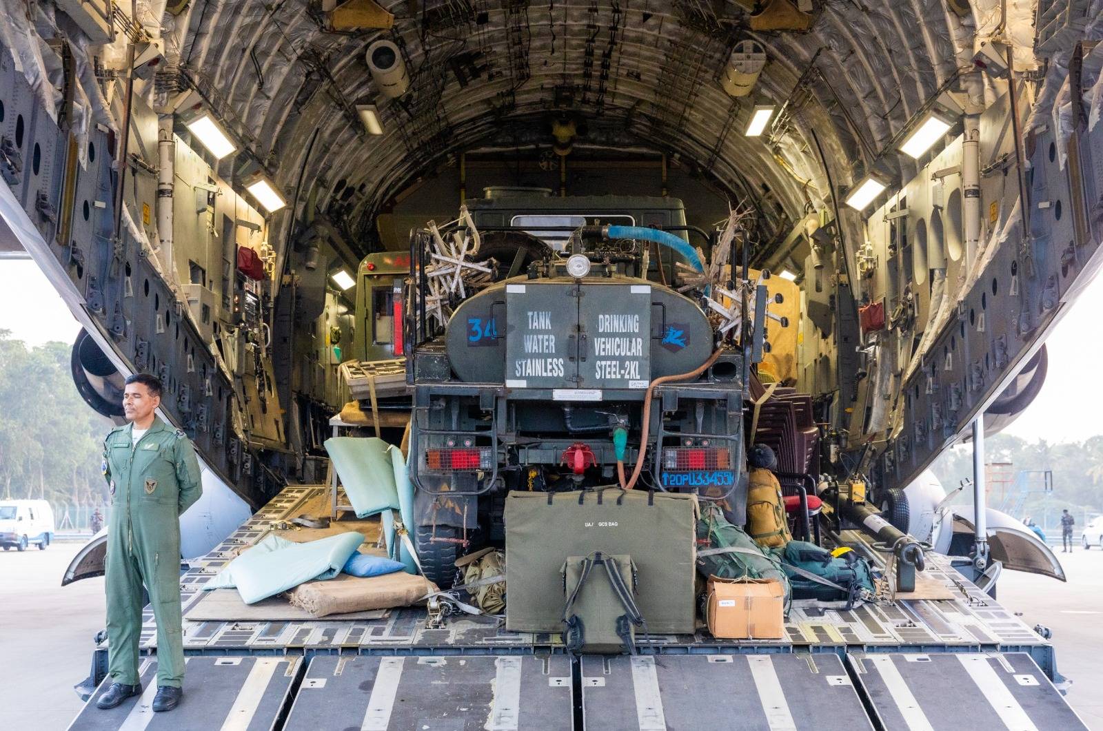 ඉන්දියාවේ අඛණ්ඩ සහය – තවත් හදිසි වෛද්‍යාධාර තොගයක් මෙරටට!(PHOTOS)