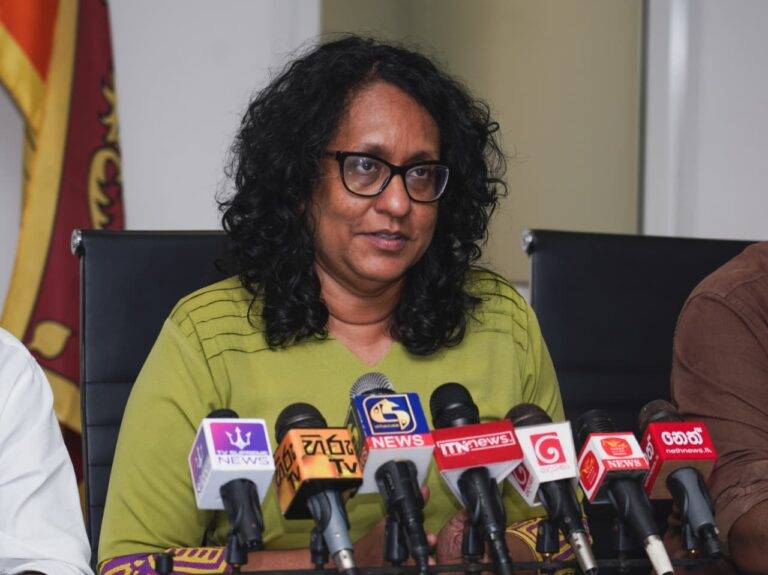 කොළඹ දිස්ත්‍රික්කයේ කිසිදු අනවසර ඉදිකිරීමකට යළි ඉඩක් නැහැ – අගමැති සහතික වෙයි