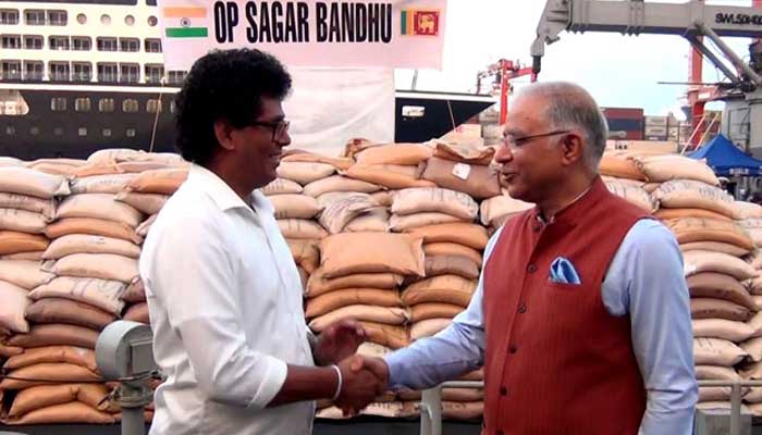 ටොන් දස දහසකට අධික ආධාර රැගත් ඉන්දියානු නෞකාව කොළඹ වරායට: තවත් ඉන්දීය නැවක් අද ත්‍රිකුණාමලය වරායට!