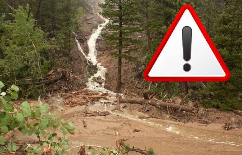 නායයෑම් පිළිබඳ විශේෂ අනතුරු හැඟවීමේ නිවේදනයක්