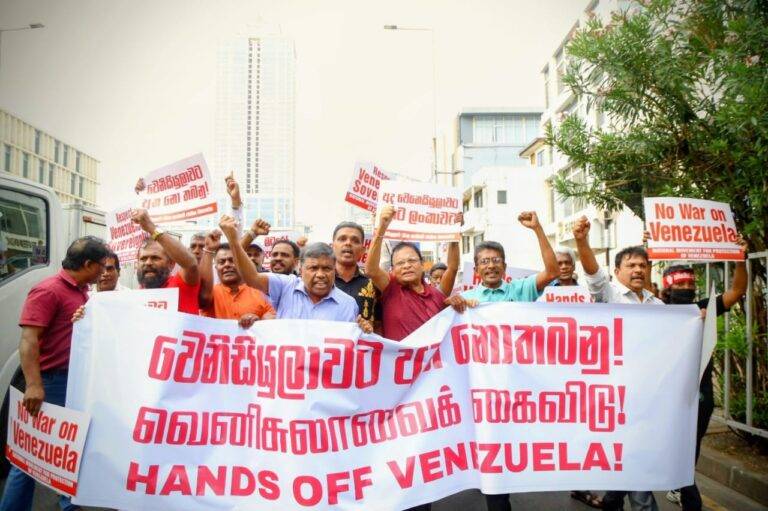 වෙනිසියුලාවේ ස්වාධීනත්වය වෙනුවෙන් වාසුලා පාරට එයි! (PHOTOS)