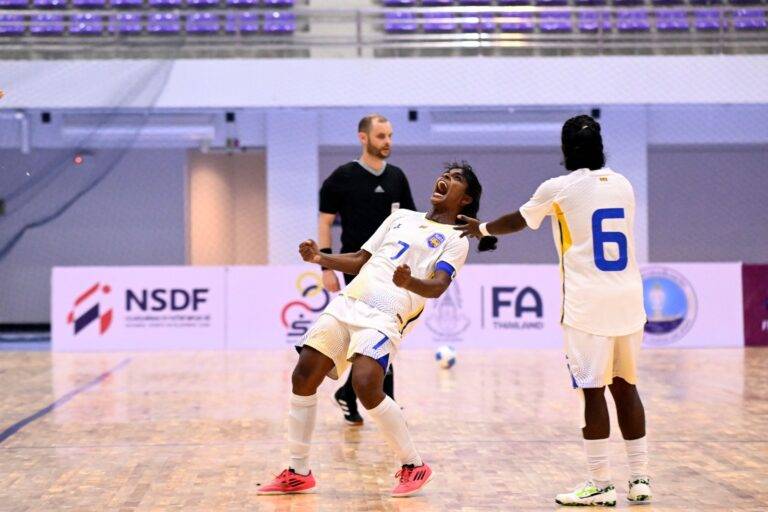 පළමු අර්ධයේ කරට කර සිට දෙවන අර්ධයේදී බින්දුවට වැටුණ ශ්‍රී ලංකා කාන්තාවන්ට දරුණ පරාජයක්